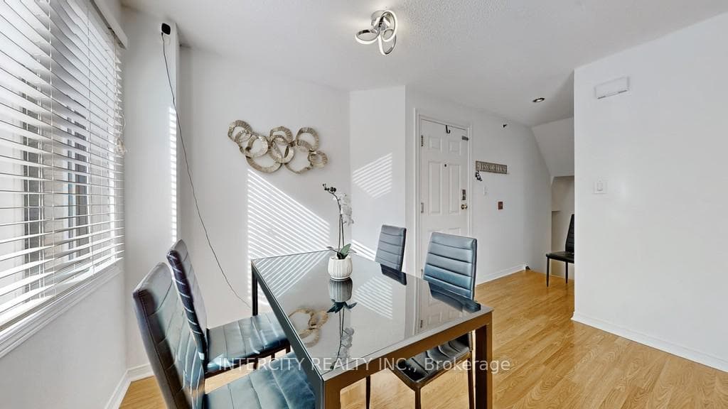 75 Weldrick Road Unit 731 photo 10