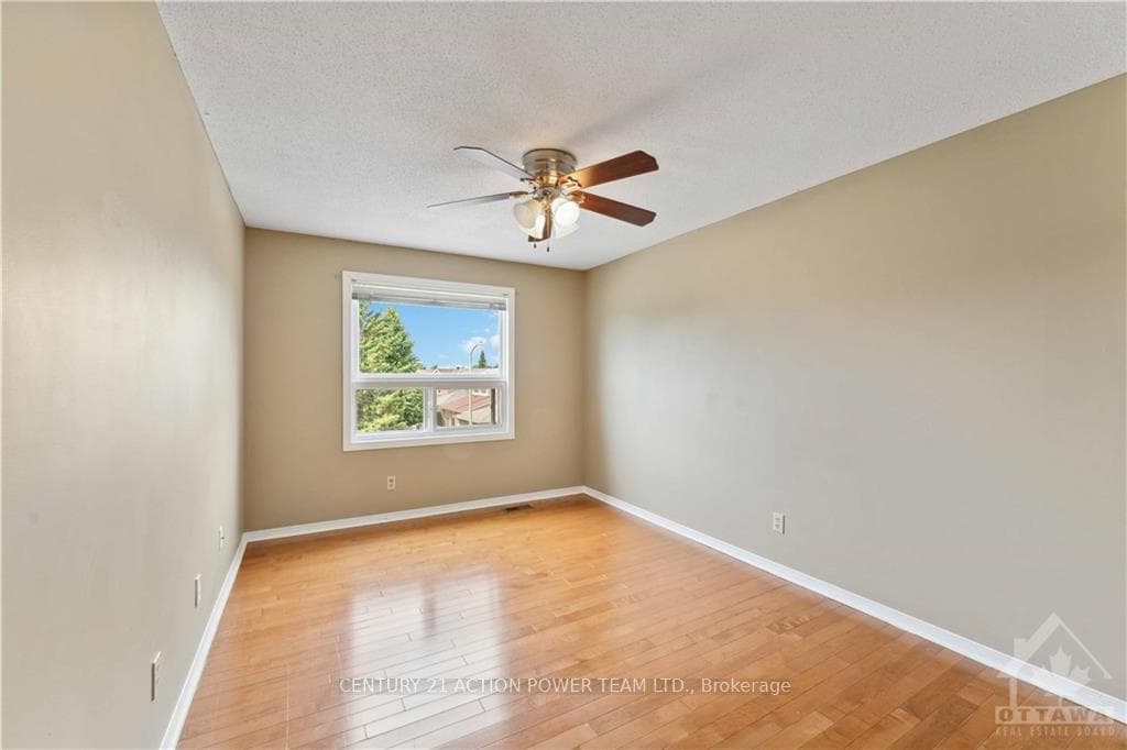 2051 BOAKE Street photo 18