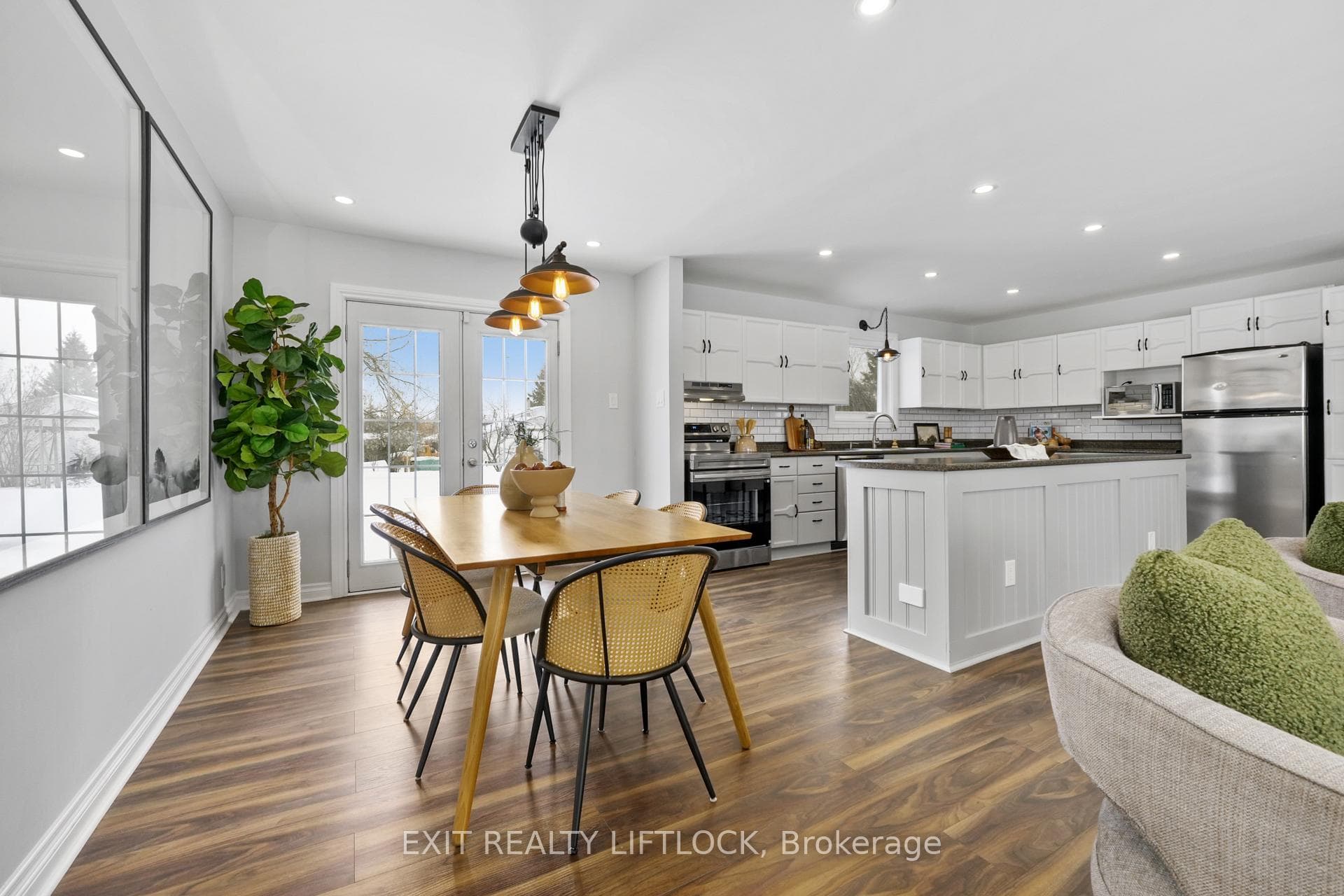 1018 Meadowview Road photo 8