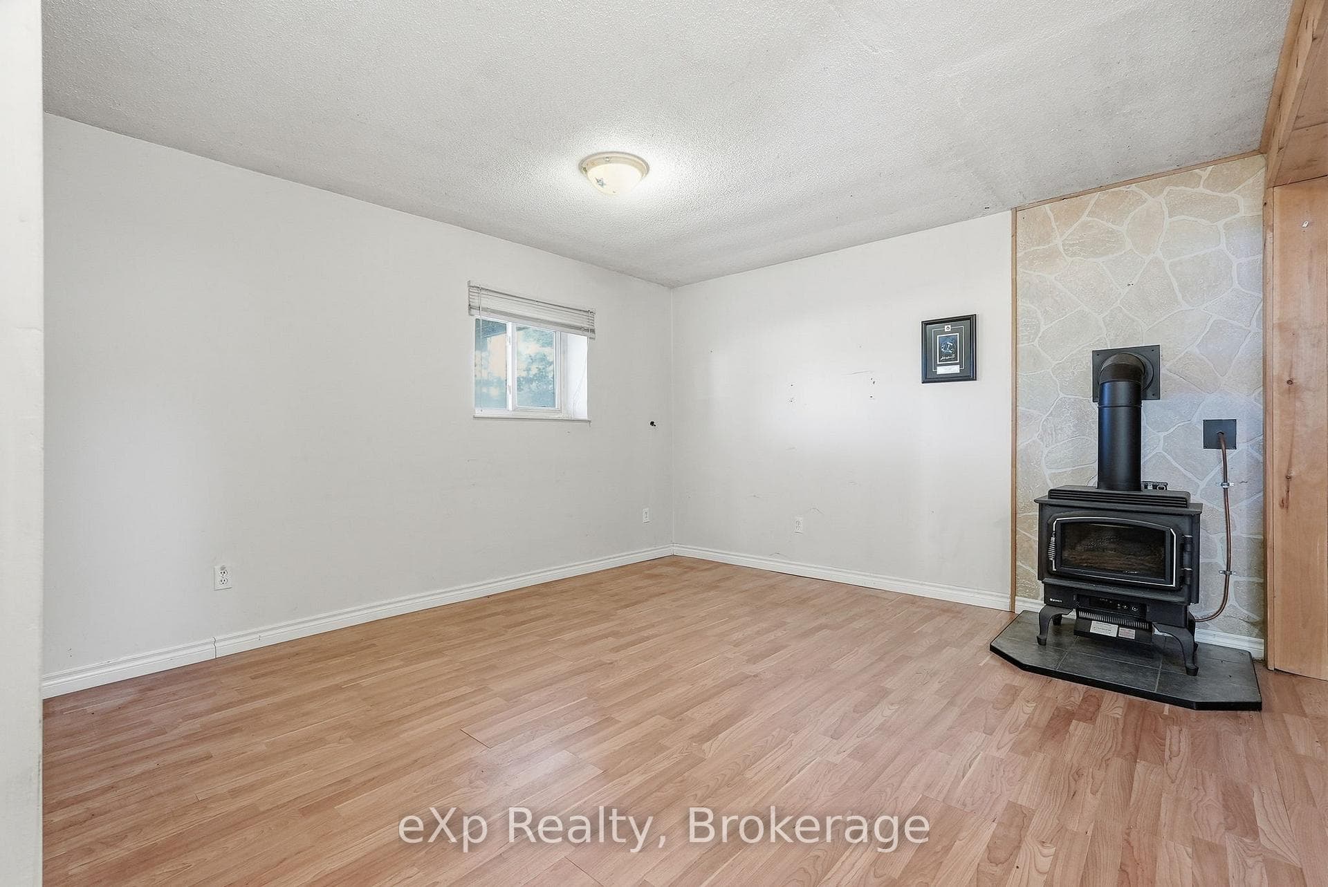 174364 Mulock Road photo 23