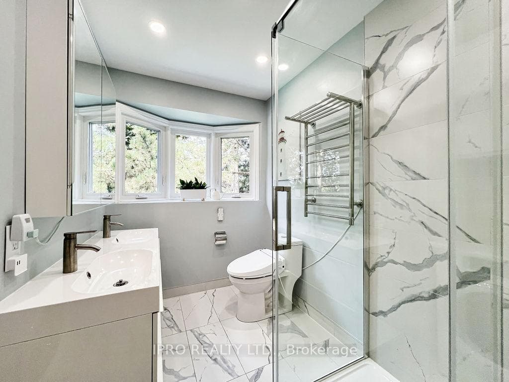 Spa-Like Ensuite Bathroom