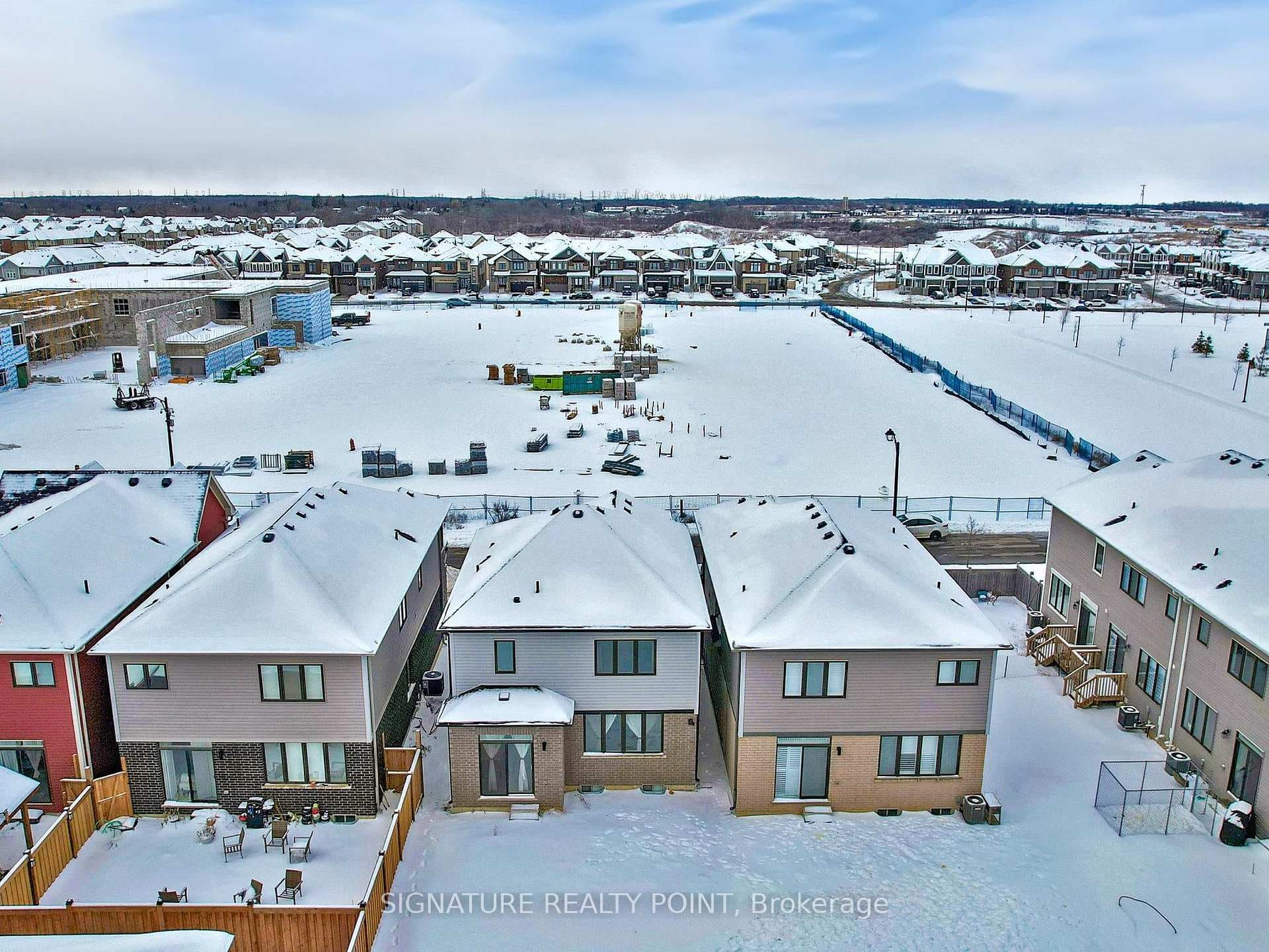 32 Whithorn Crescent photo 45