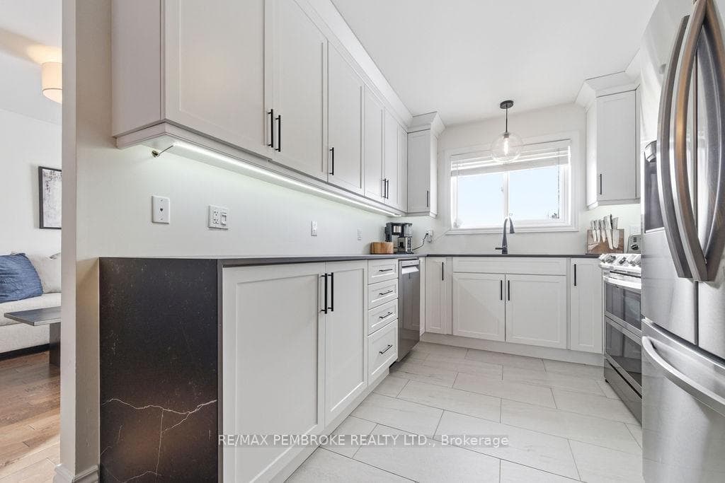11 William Thomas Drive photo 11