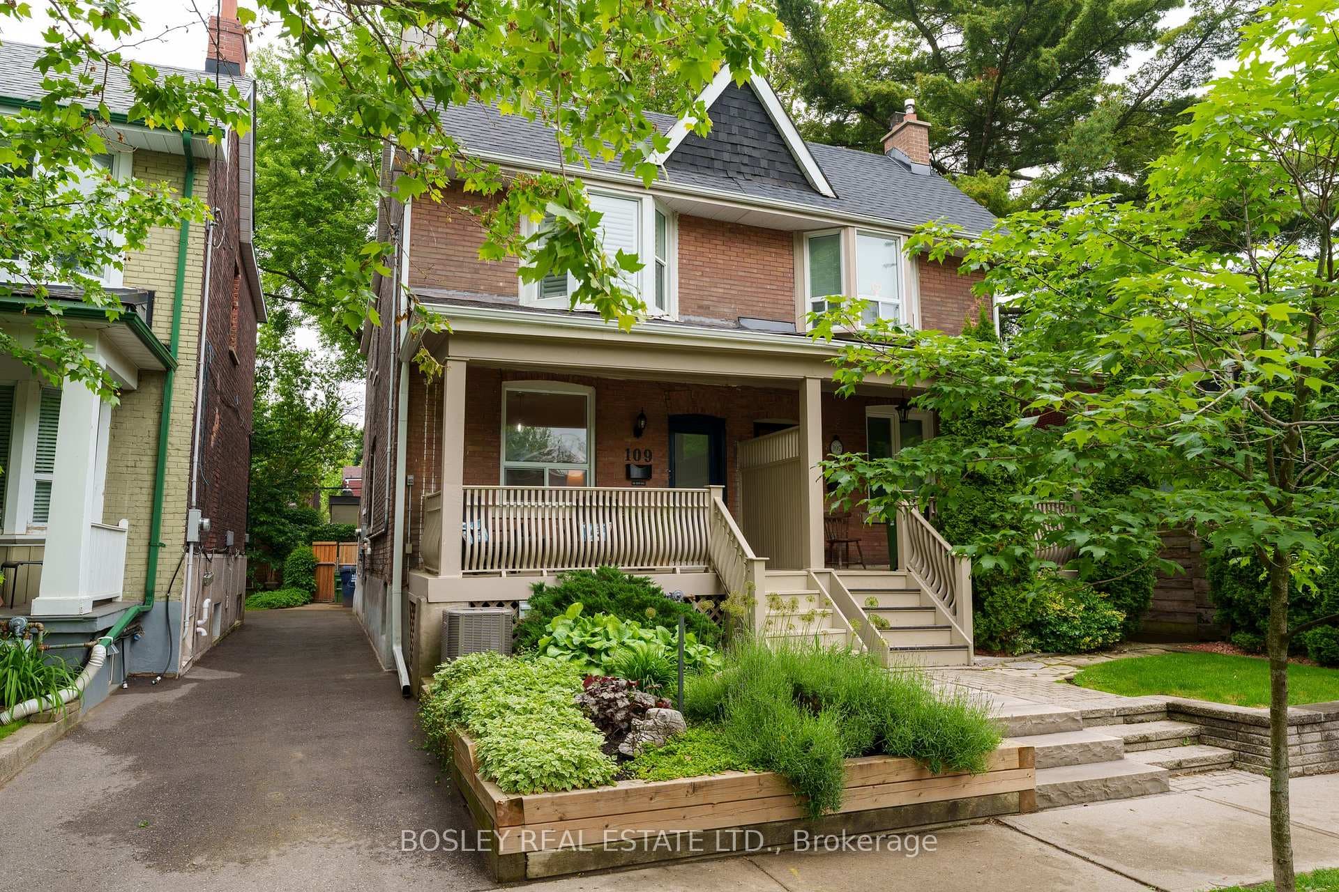 109 Gillard Avenue photo 1