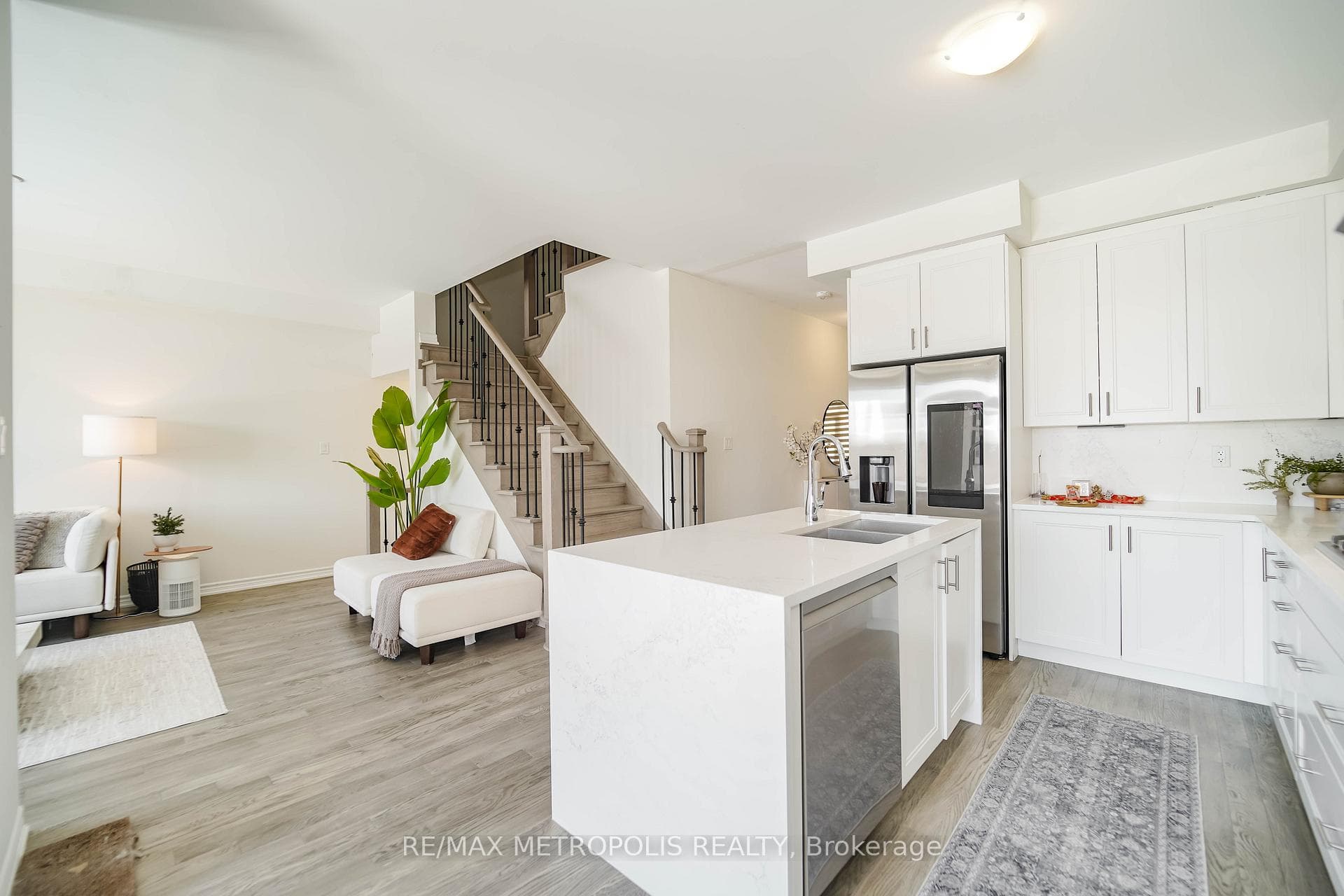 17 Hickling Lane photo 21