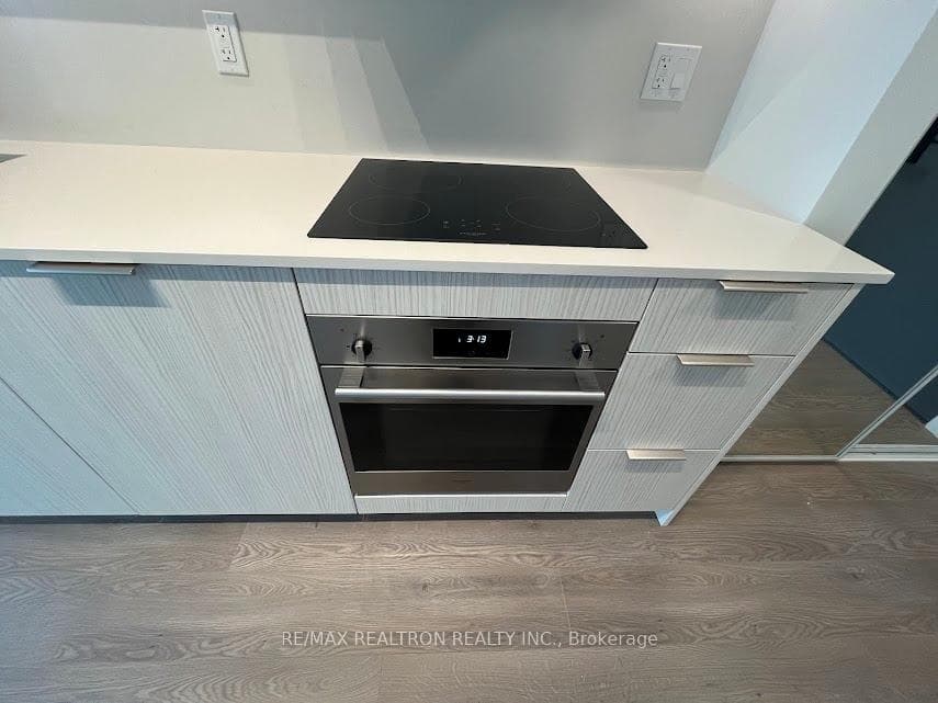 308 Jarvis Street Unit 1202 photo 10