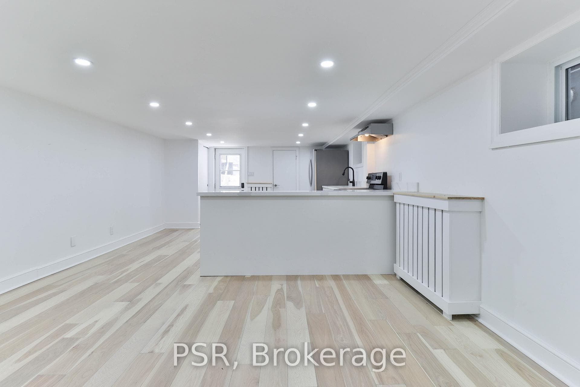 1224 Lansdowne Avenue Unit Lower photo 14