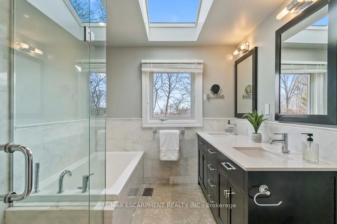 1332 GATEHOUSE Drive photo 28