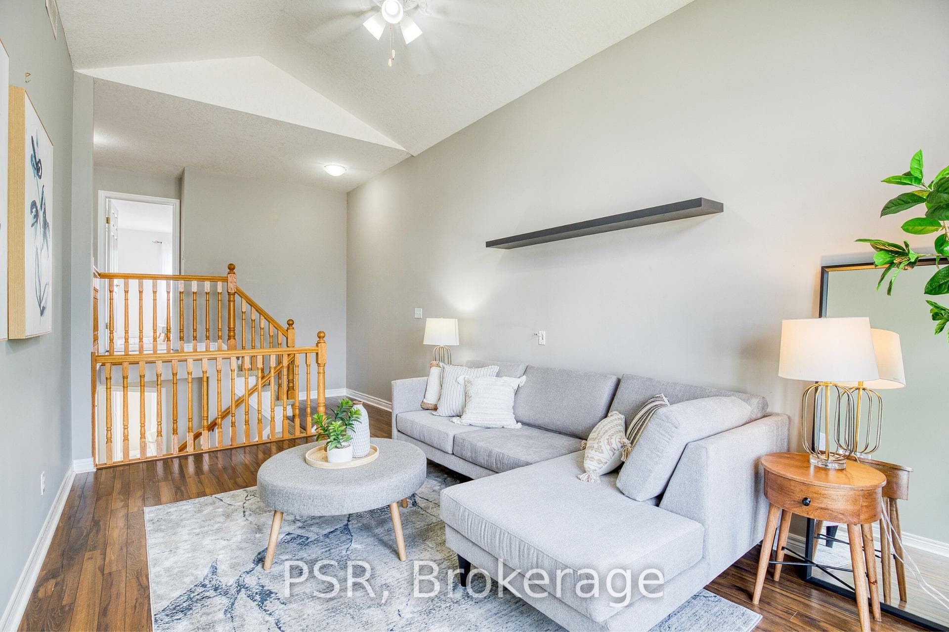 657A Royal Fern Street photo 18