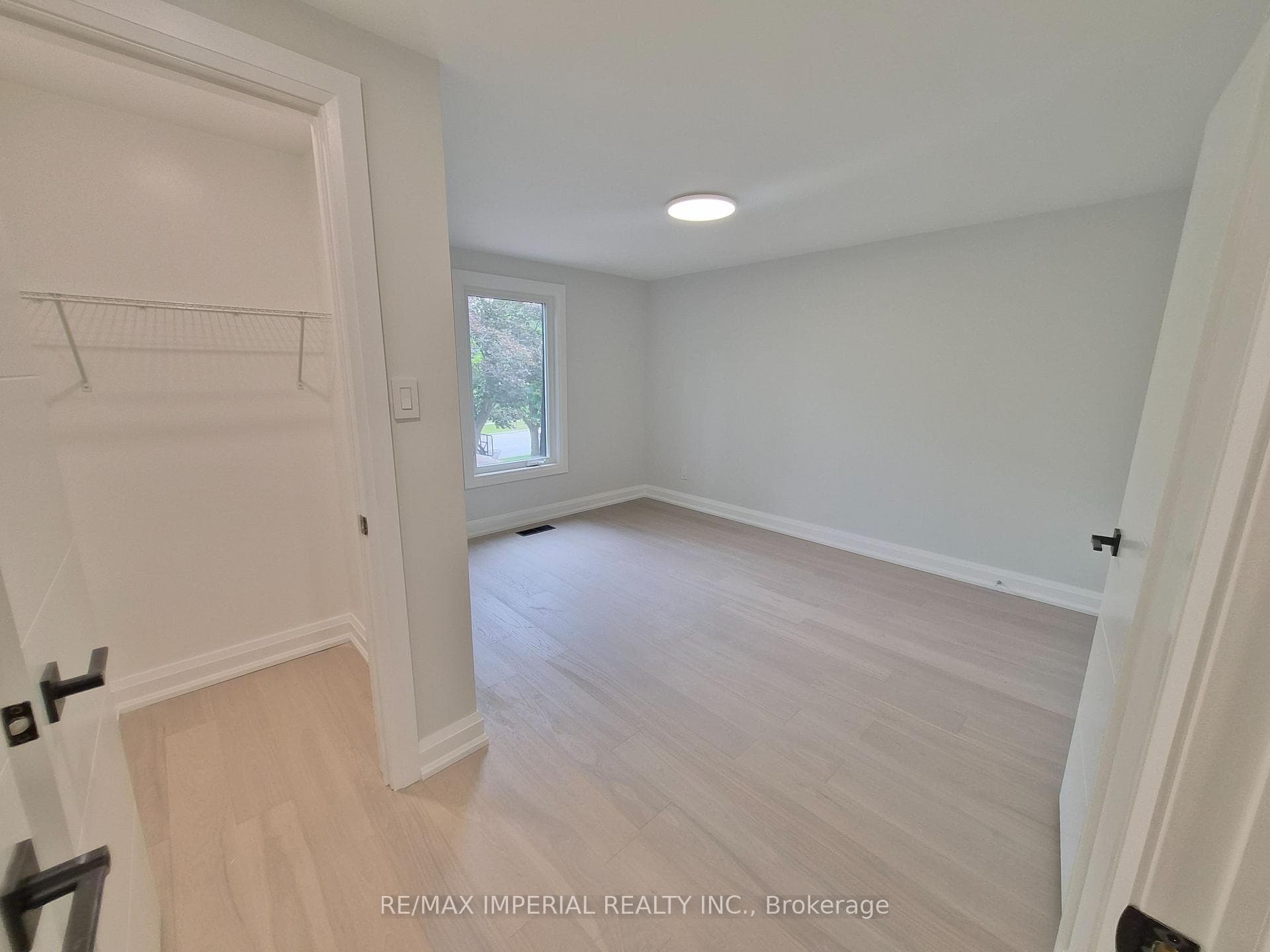 191 Avenue Road photo 32