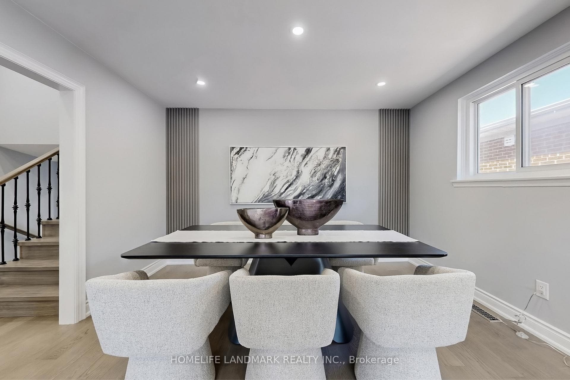 38 Pebblehill Square photo 9