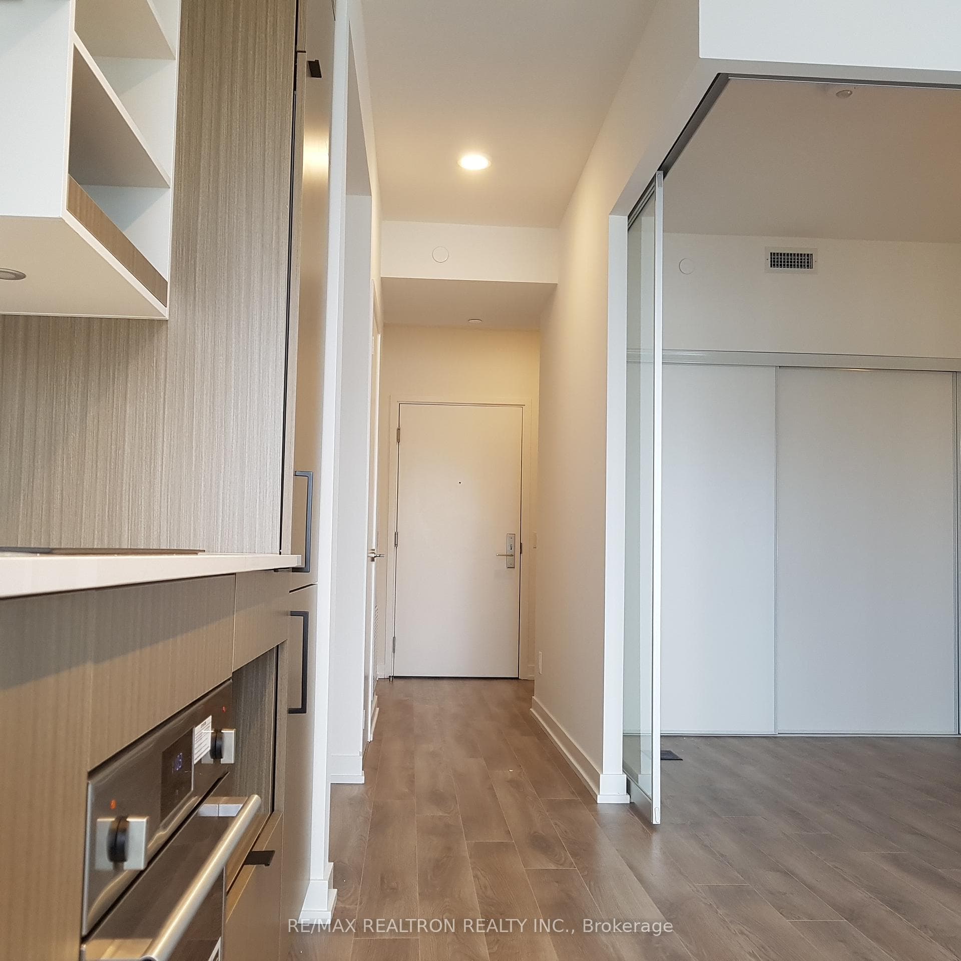 20 Edward Street Unit 2420 photo 2