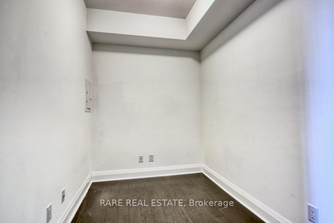 1080 Bay Street Unit 1909 photo 7