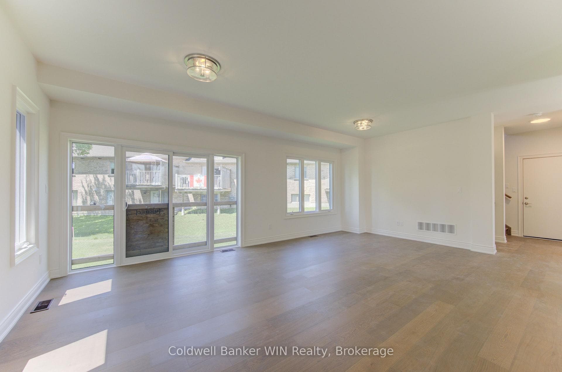 641 Martin Street photo 21