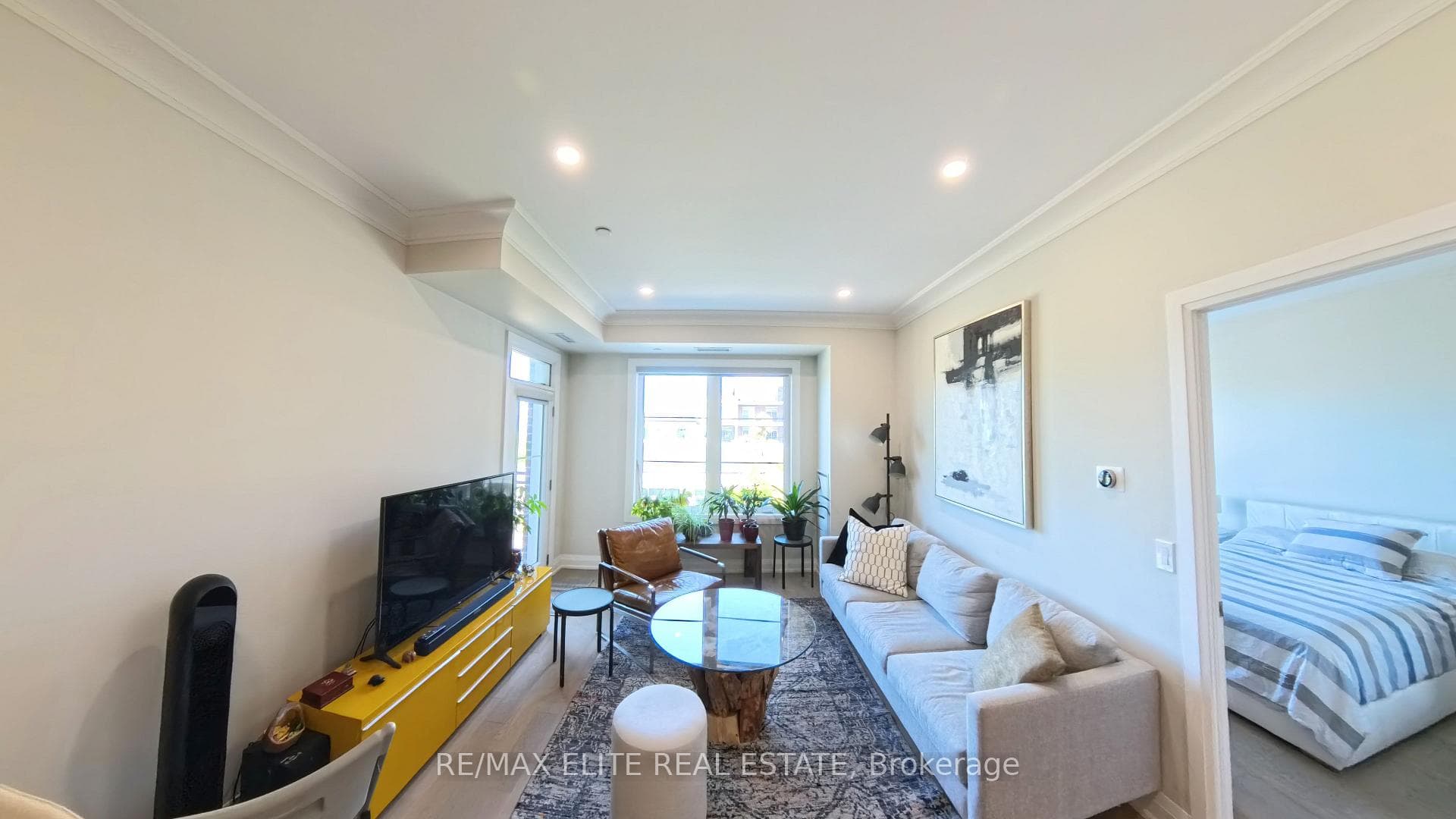 7 Bond Crescent Unit 213 photo 13