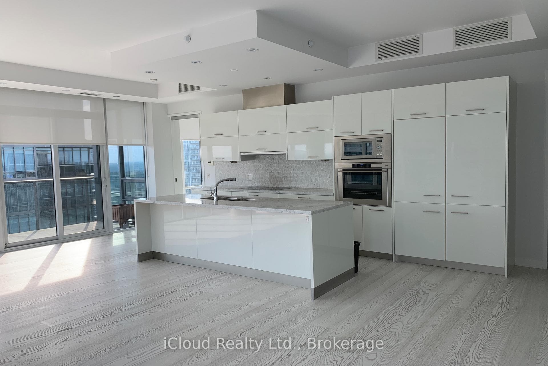 90 Park Lawn N/A Unit PH-3103 photo 21