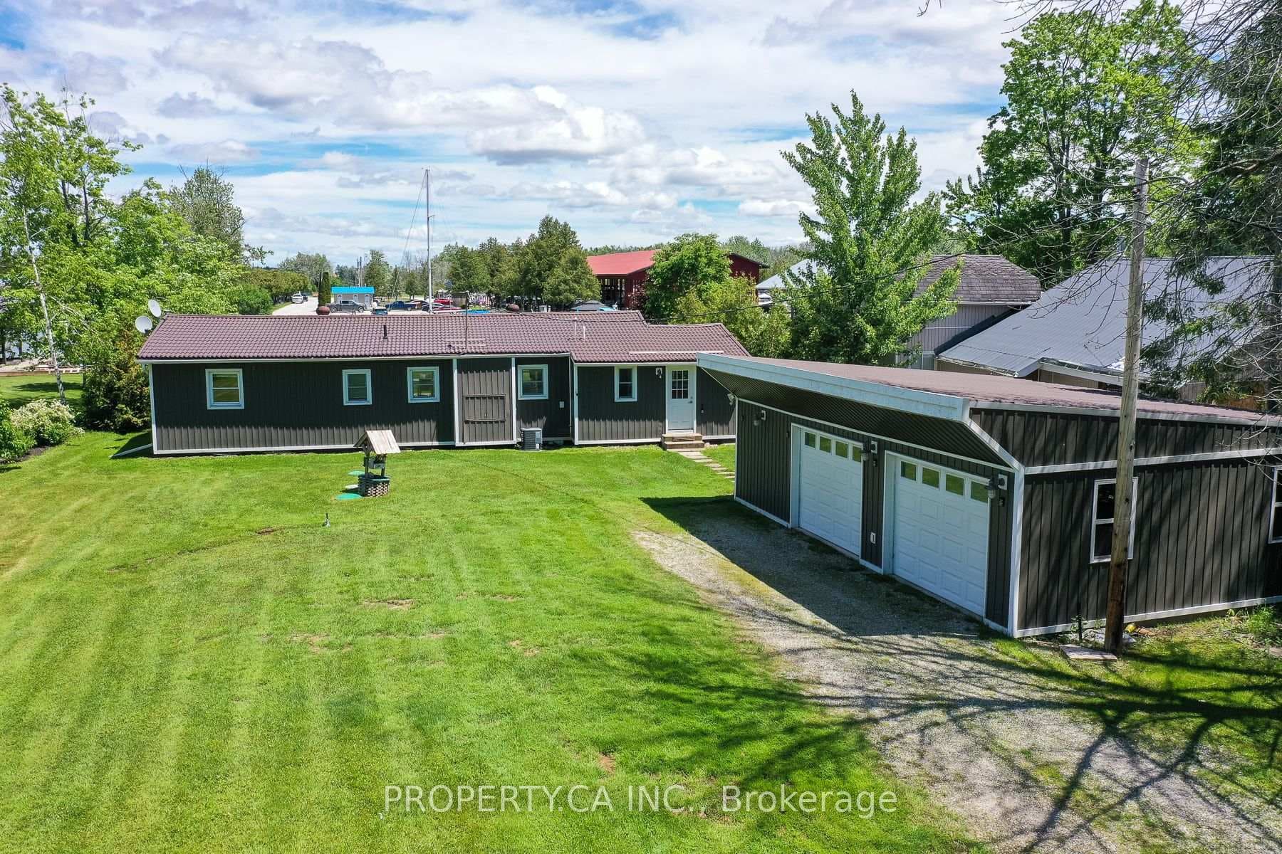 4099 Glen Cedar Drive photo 2