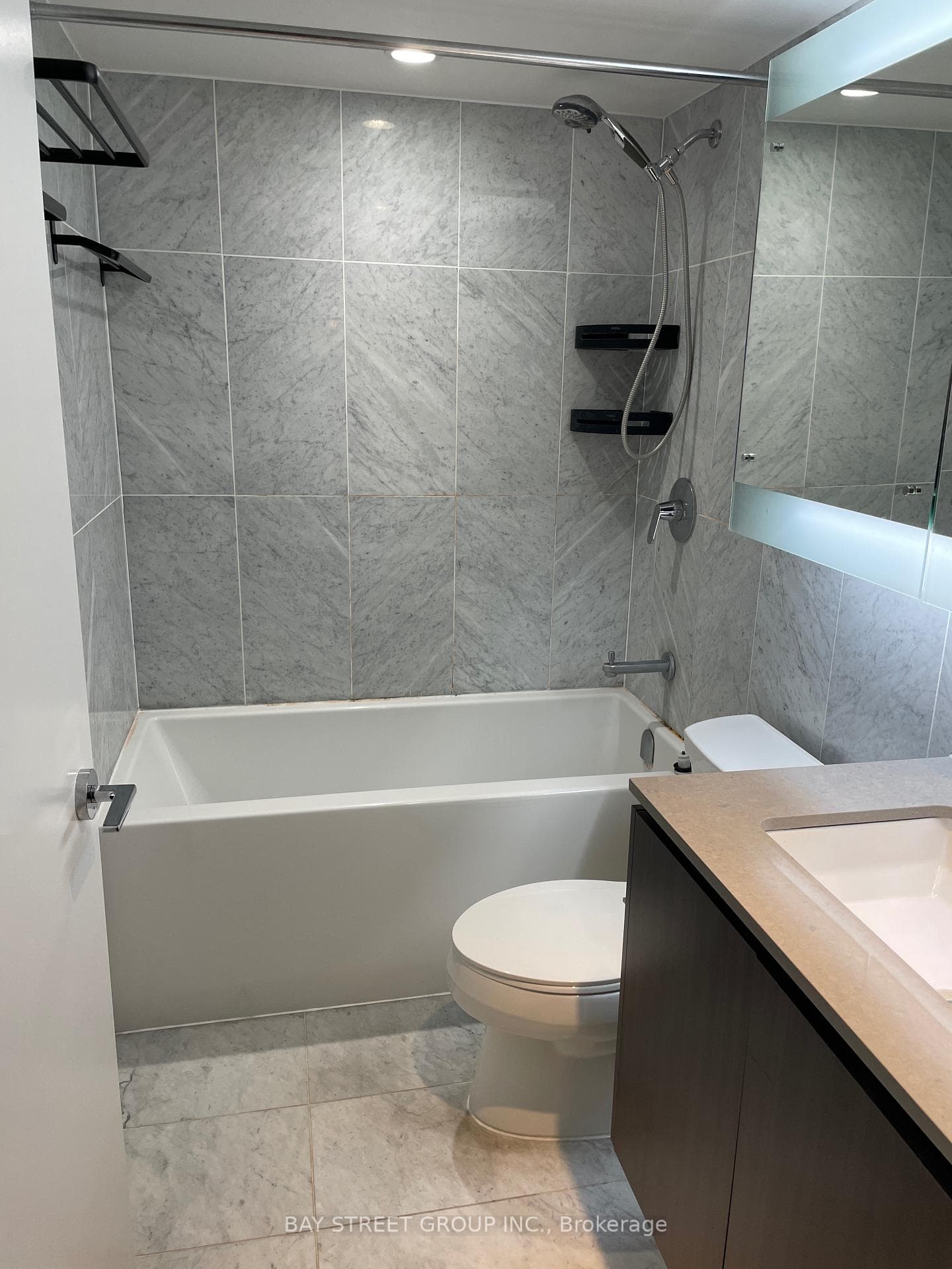 70 queens wharf Road Unit 602 photo 14