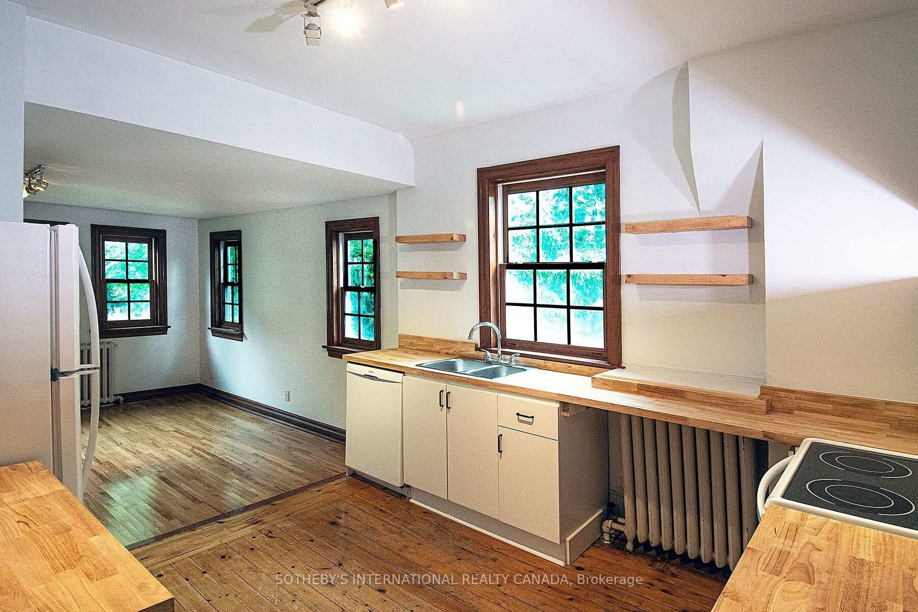 19 Melgund Road Unit Upper photo 7