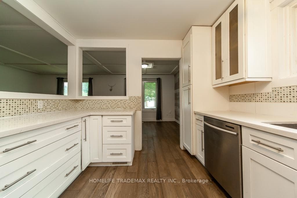 61 College Crescent photo 13
