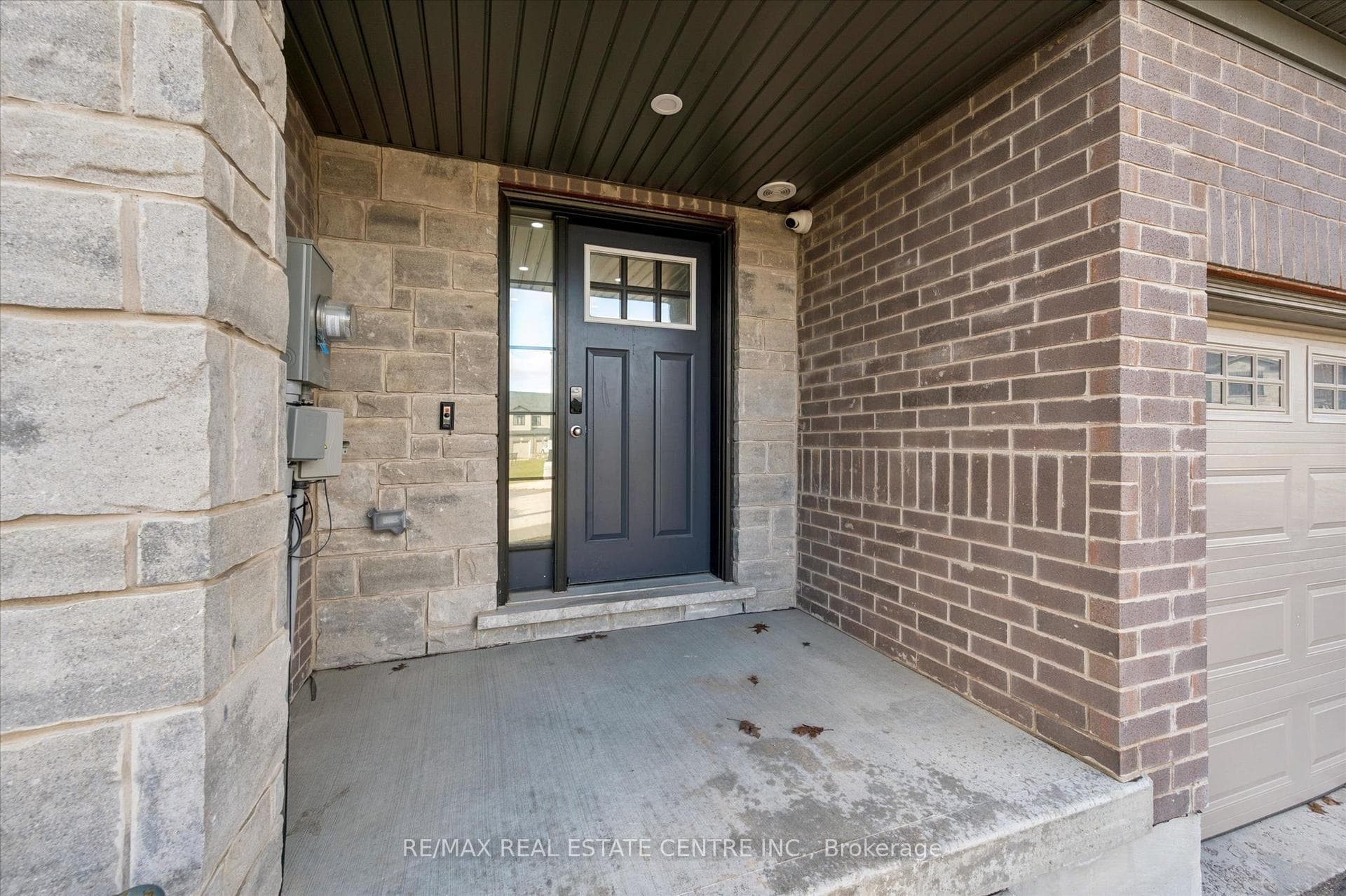 135 Hardcastle Drive Unit 26 photo 4