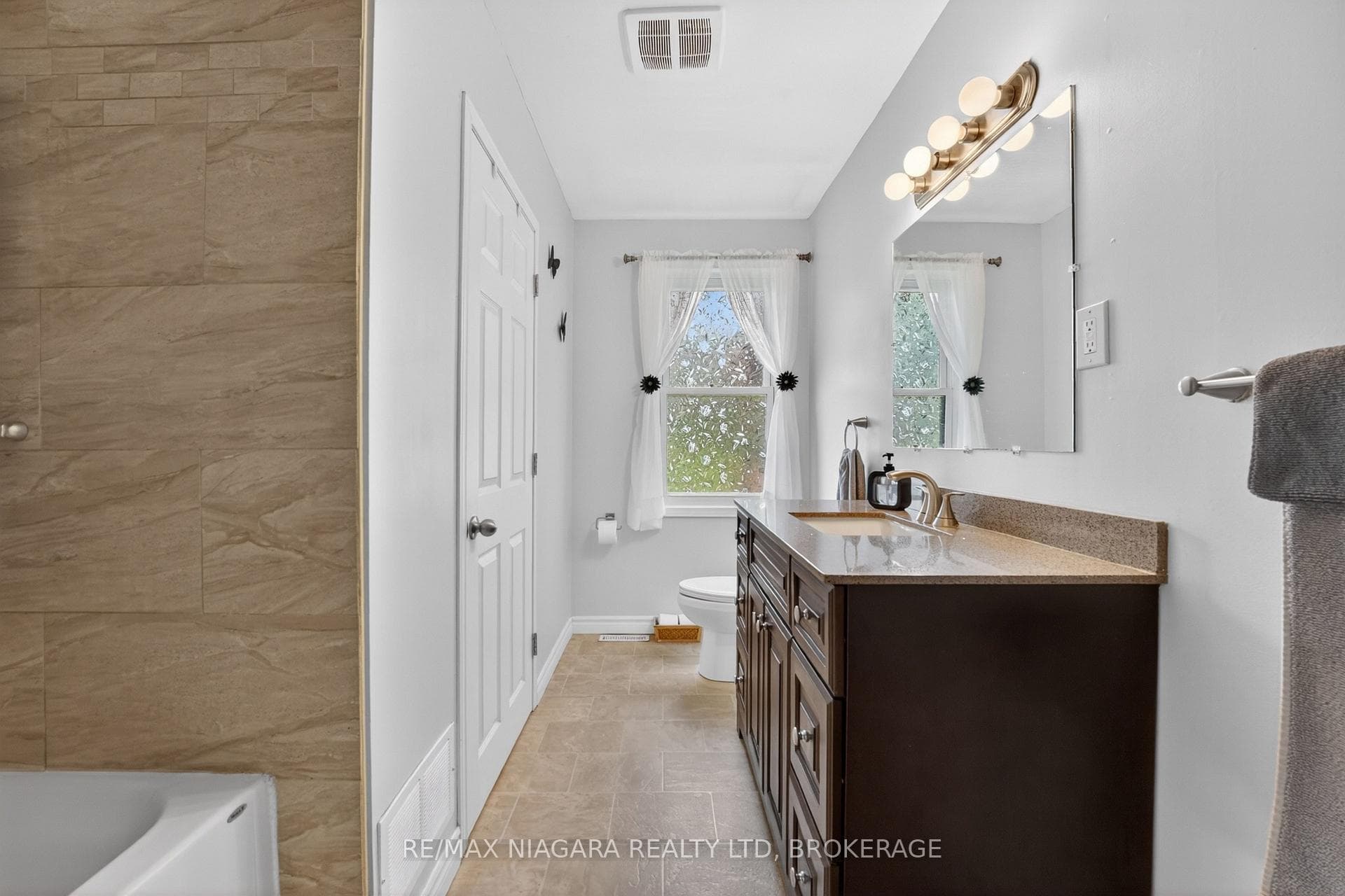 3710 Brunswick Avenue photo 23