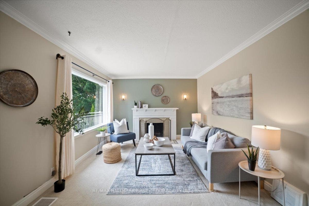 75 Riverside Drive photo 6