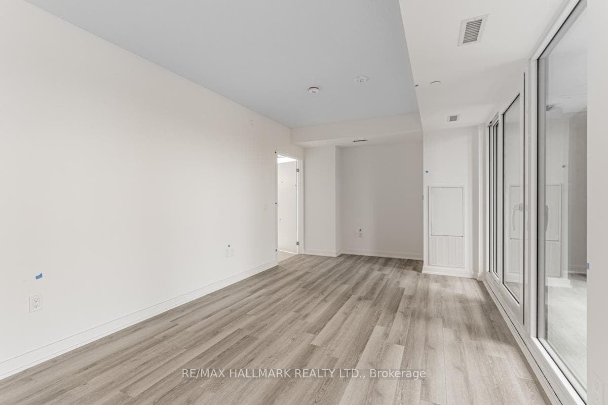 238 Simcoe Street Unit 2709 photo 4