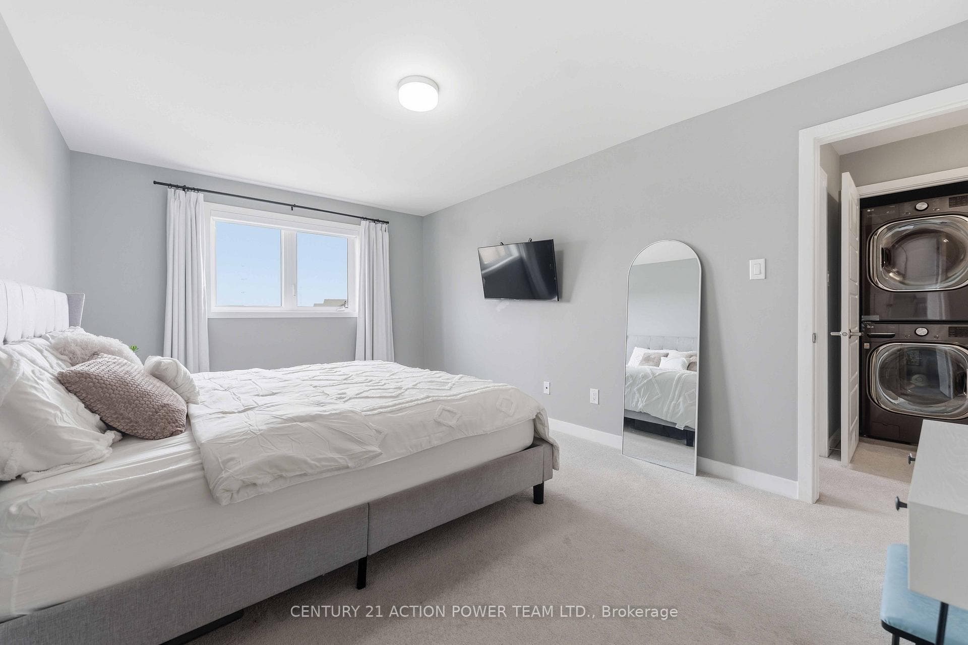 2195 Winsome Terrace photo 24