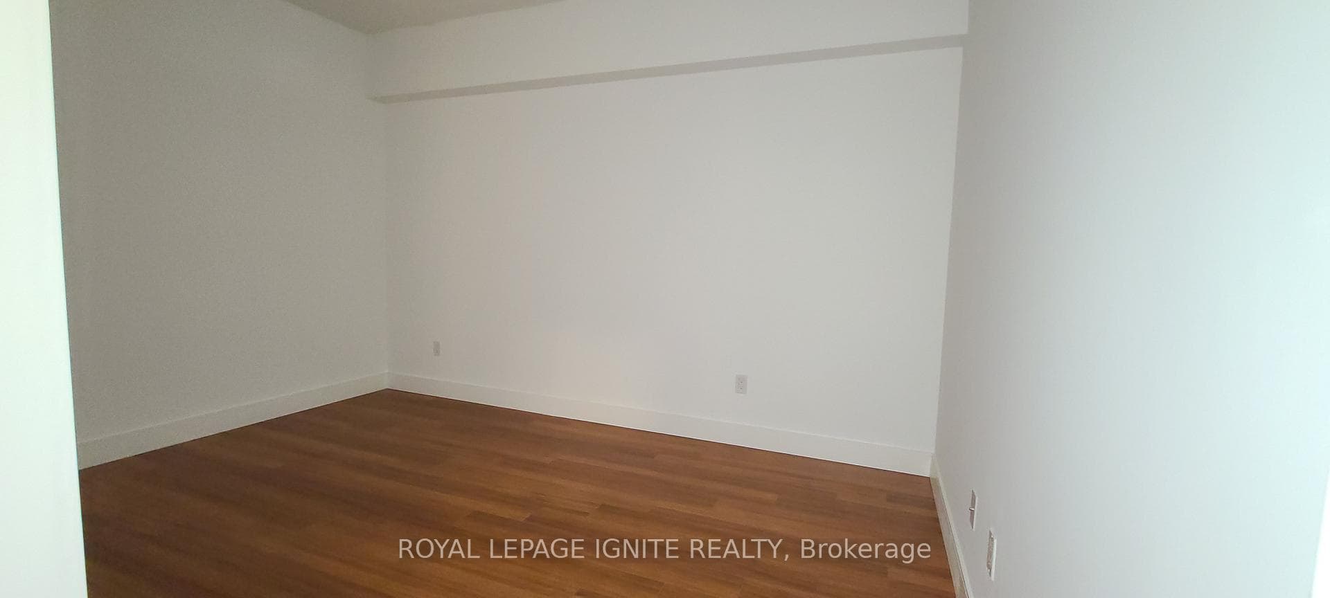1 Wellington Street Unit 409 photo 4