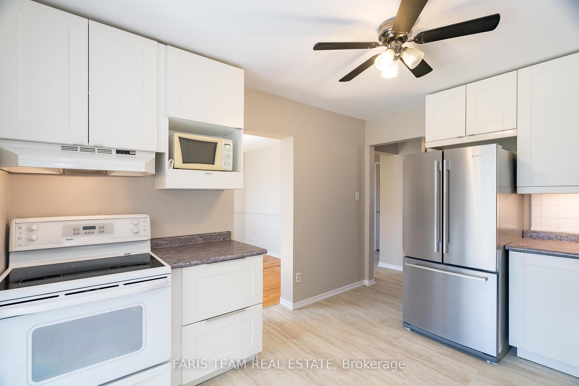 13 Oren Boulevard photo 4