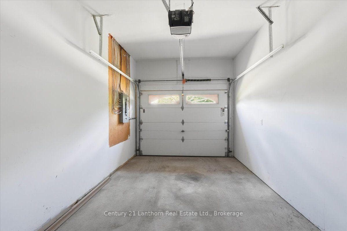 17 Richardson Lane photo 32