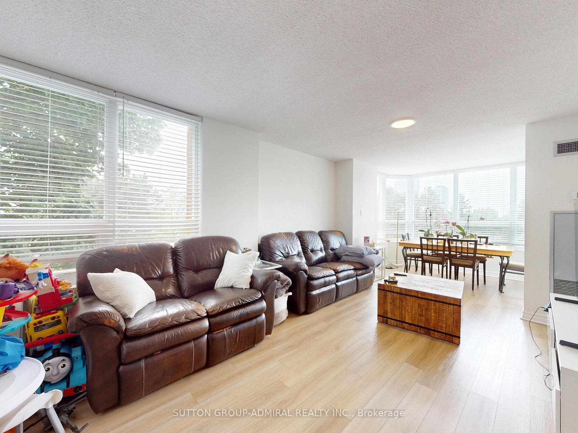 7601 Bathurst Street Unit 312 photo 10
