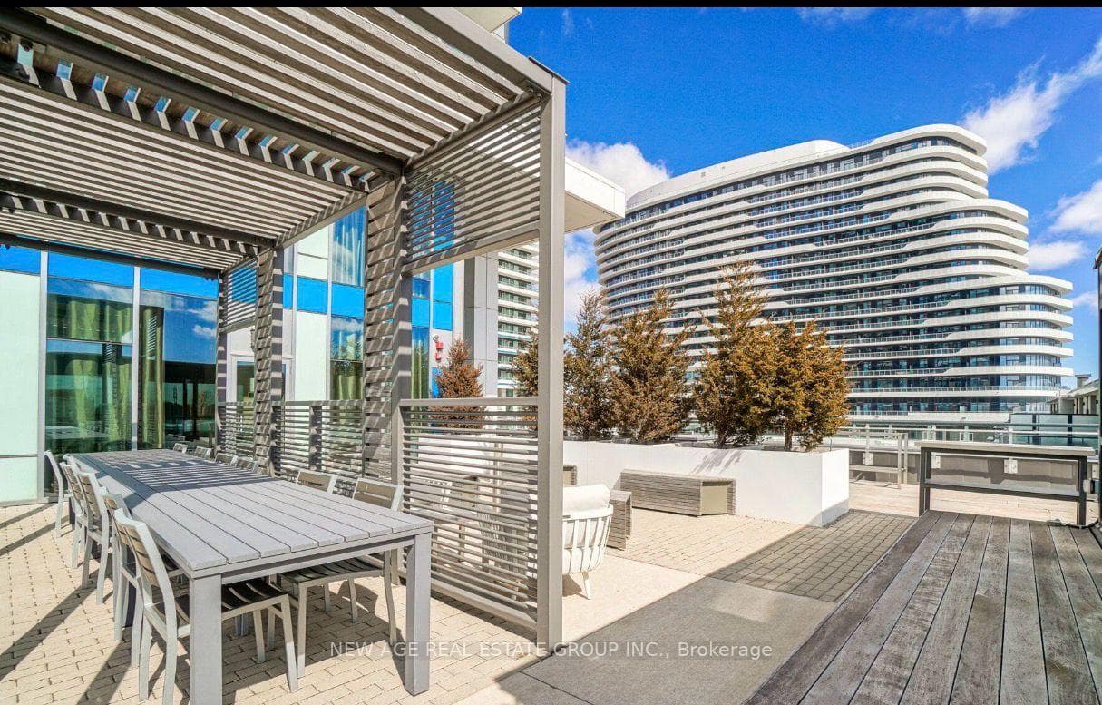 2560 Eglinton Avenue Unit 1001 photo 6