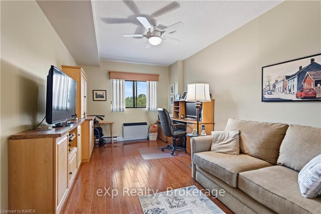 1000 KING Street Unit 402 photo 21
