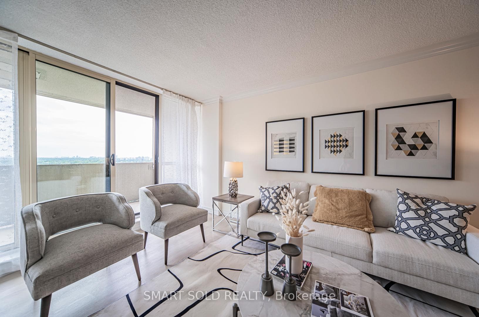 5444 Yonge Street Unit 1703 photo 9
