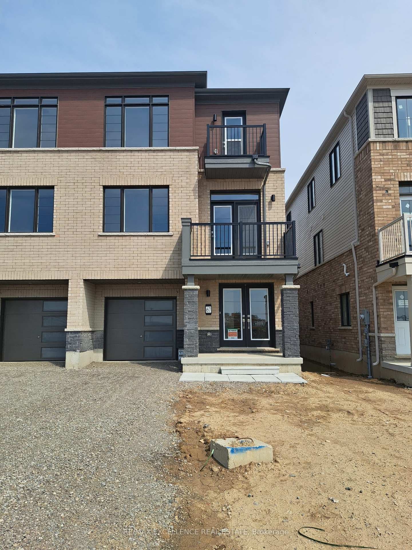 67 Stanley Avenue photo 1