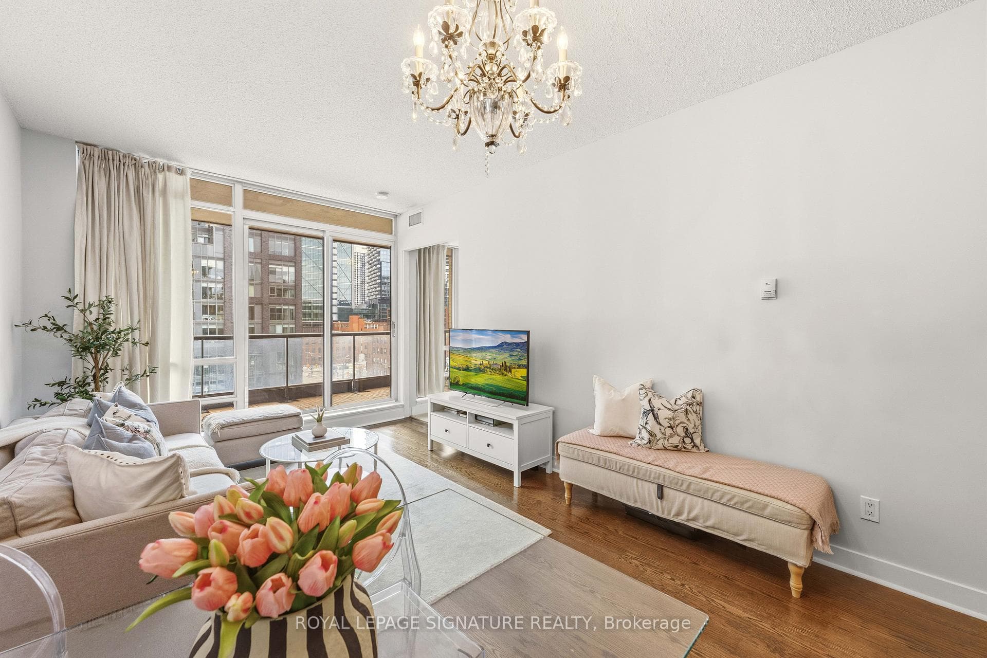 438 King Street Unit 712 photo 10