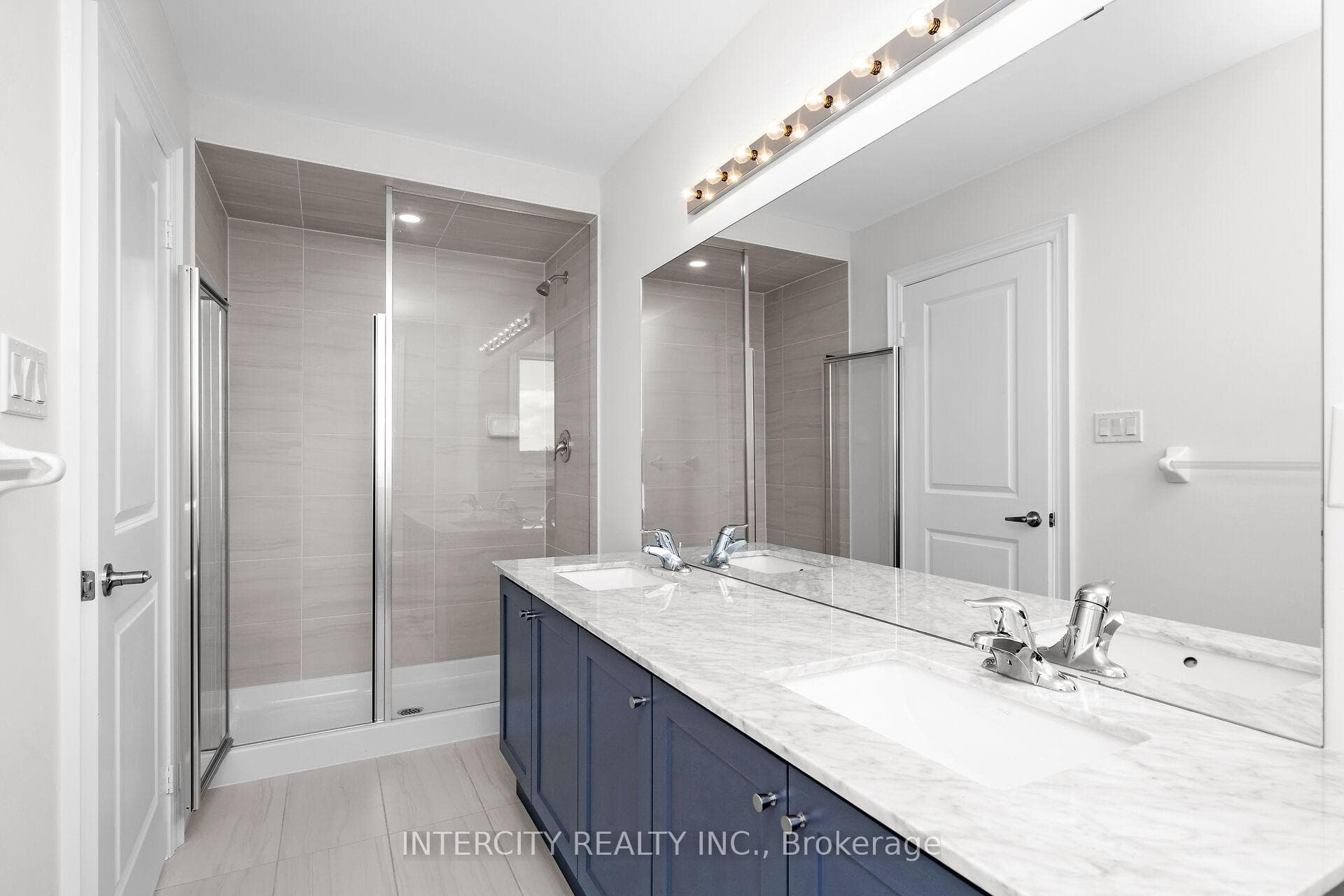 28 Queenpost Drive Unit 30 photo 26