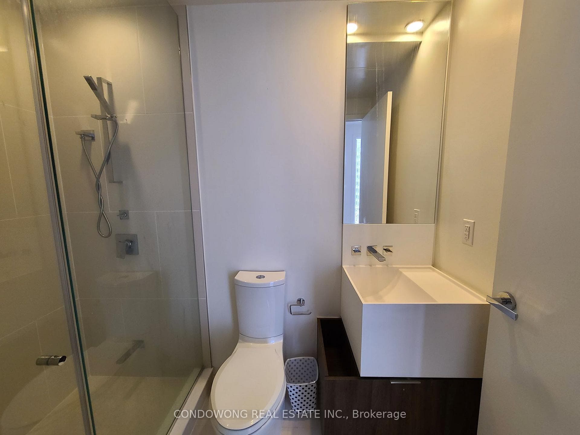 1 Bloor Street Unit 1710 photo 11