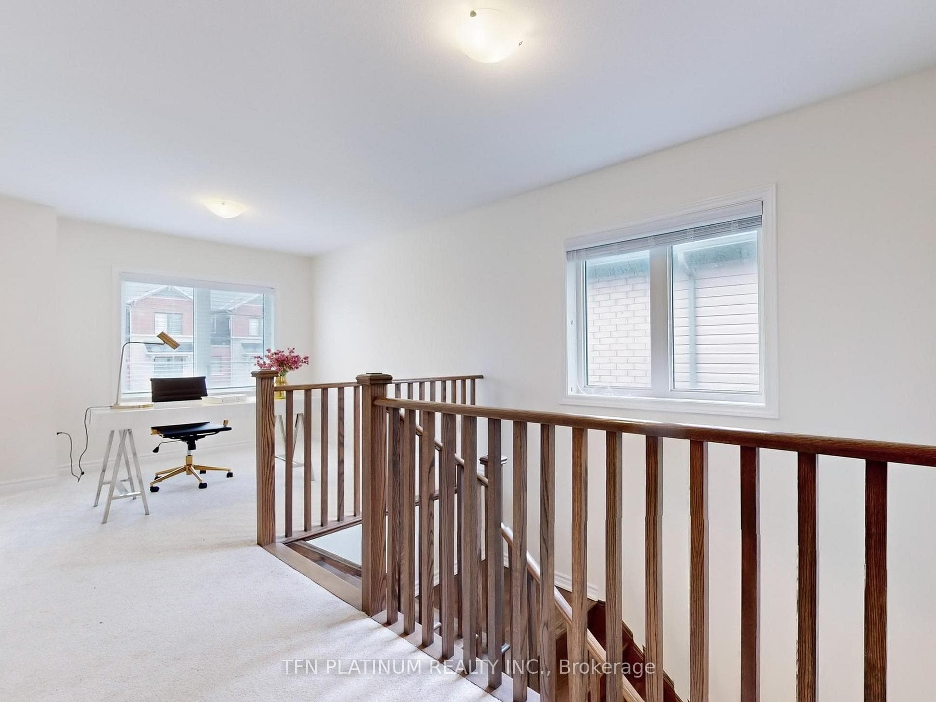 82 Holder Drive photo 22