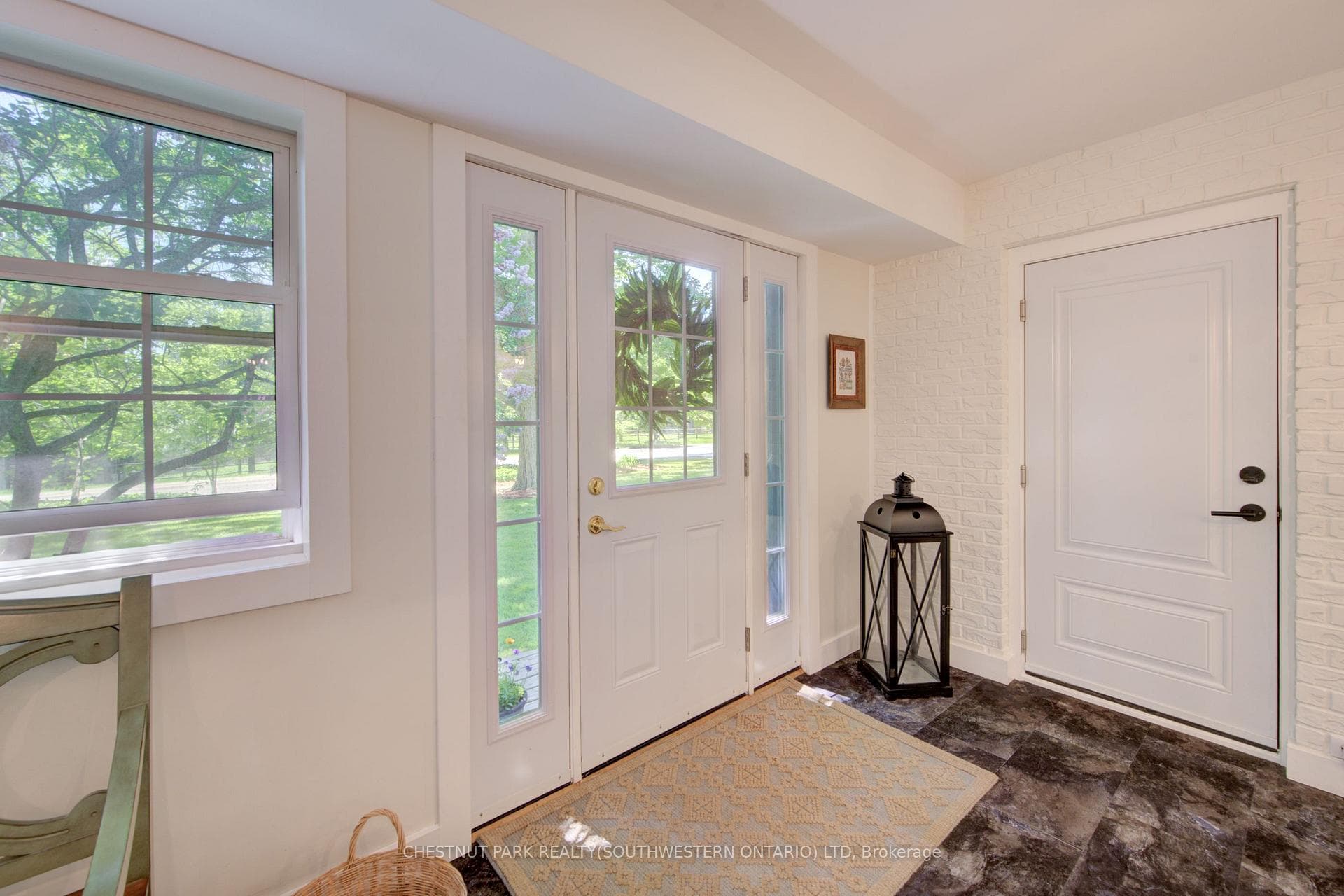 4360 Huron Road photo 5