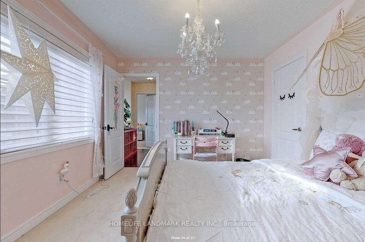 19 Heaney Court photo 13