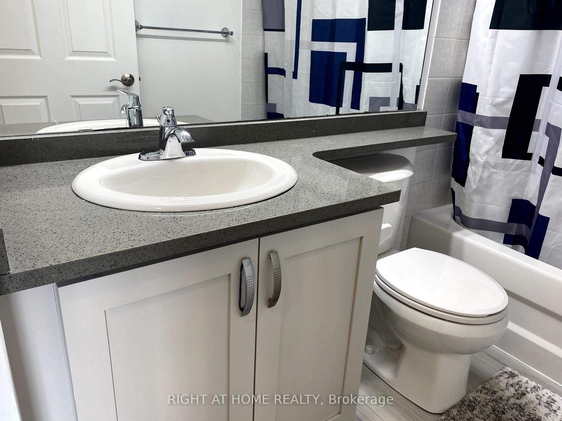 1625 Pickering Parkway Unit 909 photo 17