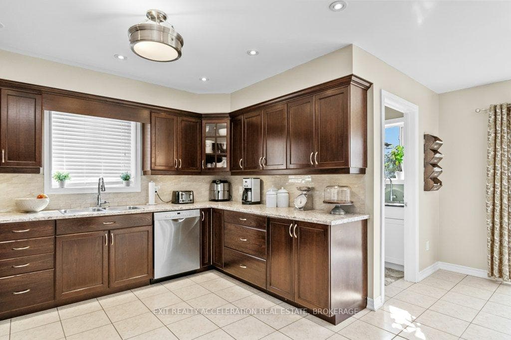 78 BEVERLY Street photo 7