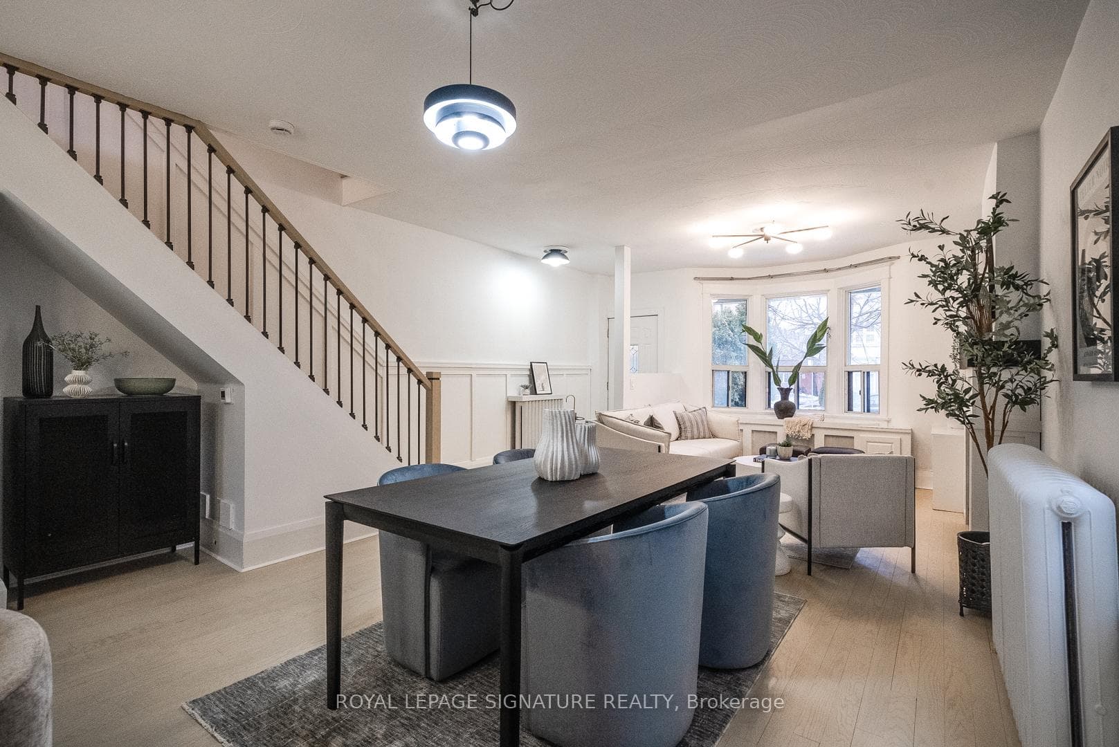 216 Parkmount Road Unit Upper photo 9