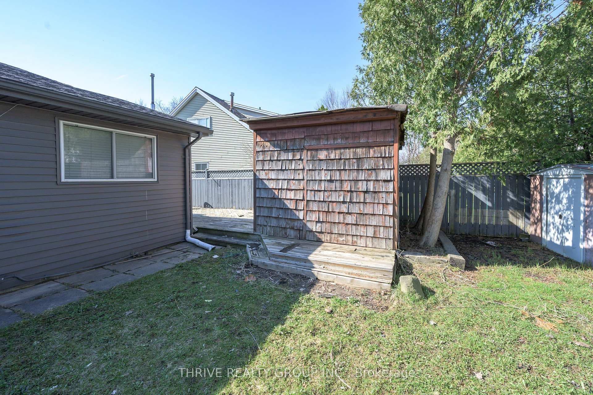 81 Beechbank Crescent photo 4