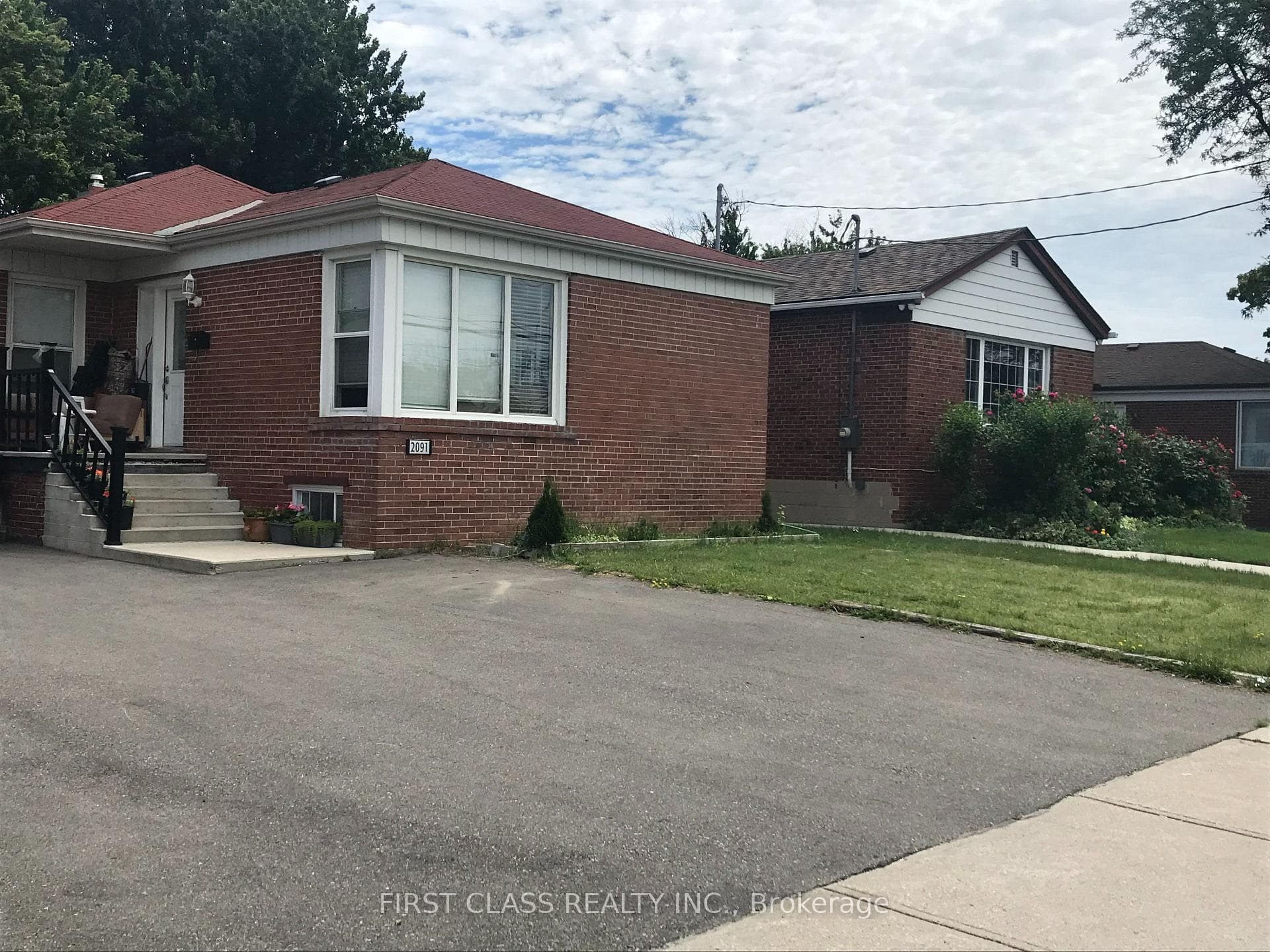 2091 Kipling Avenue Unit Bsmt photo 1