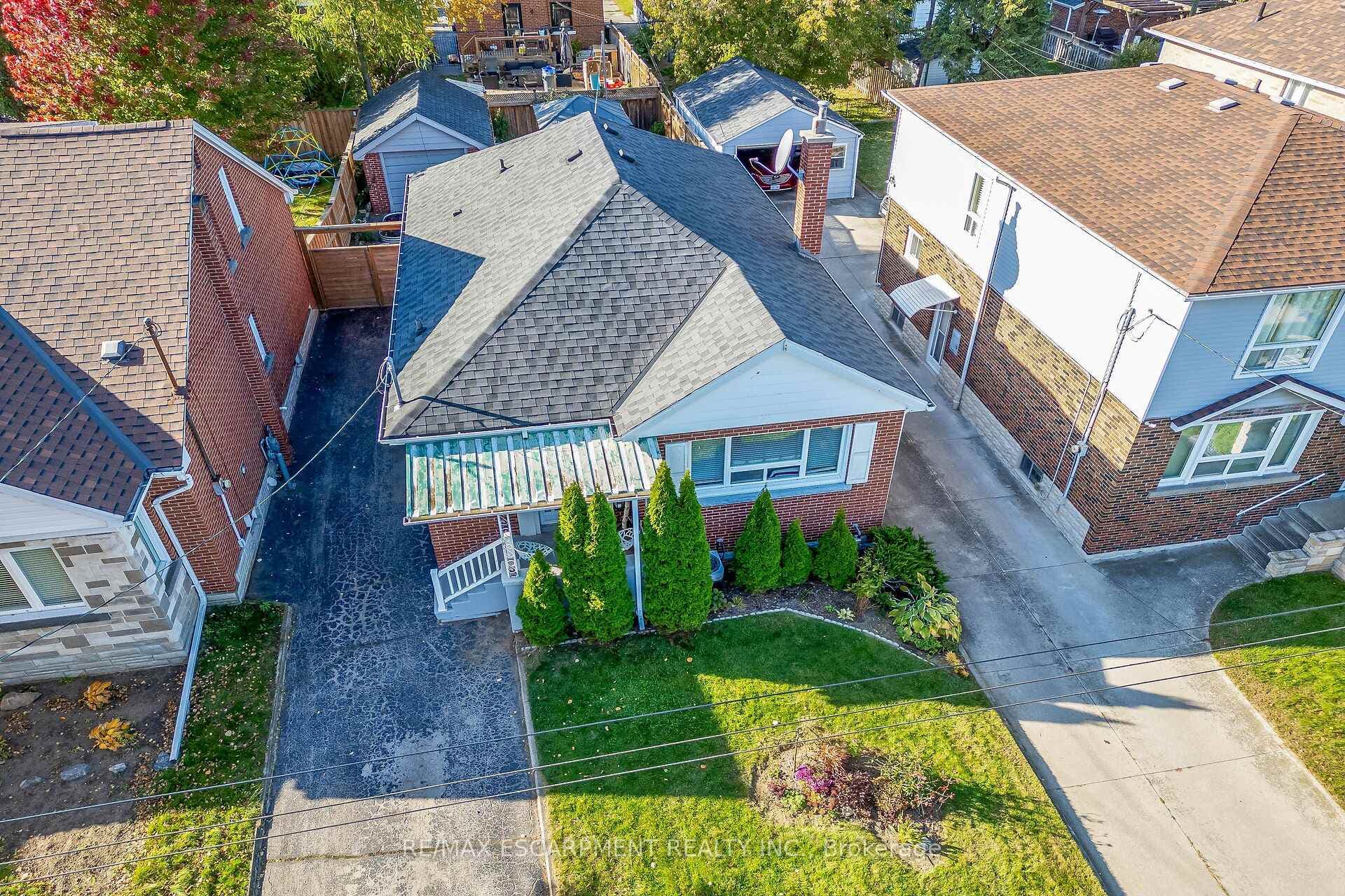 130 Garside Avenue photo 35