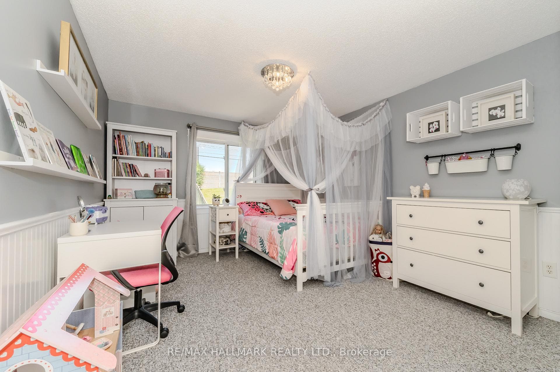 71 Newport Drive photo 23